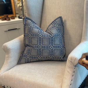 Riis - Edgecombe Needlepoint pute - Blue